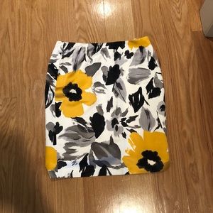 Jones New York floral skirt